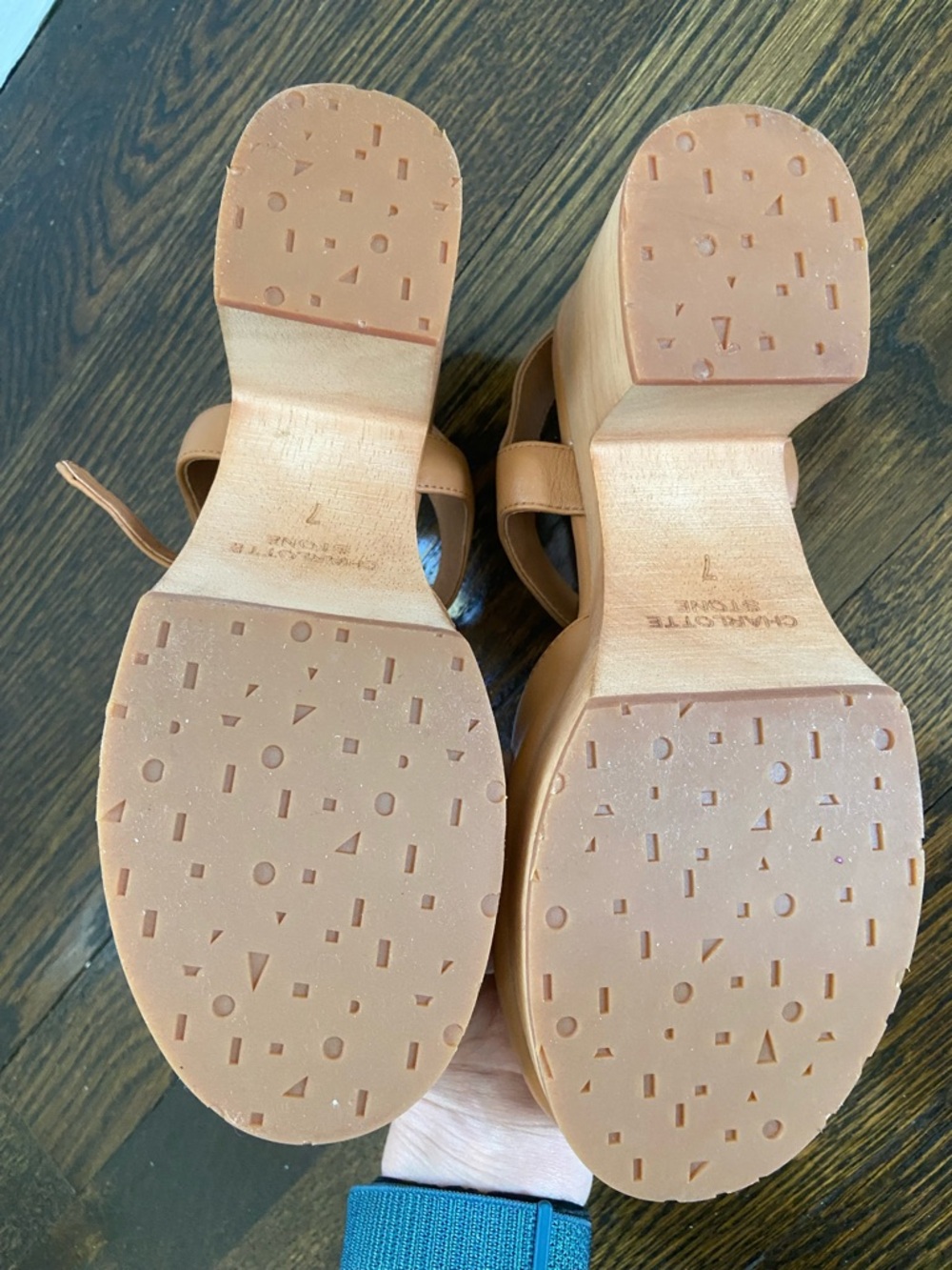 NWOB Charlotte Stone Women's Tan Leather Platform Mary Jane Clog Sandals - Picture 6 of 8